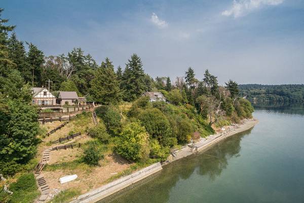 $875 / 5br - 3700ft2 - Room for rent in Waterfront House (Vashon Island)63885013318147124