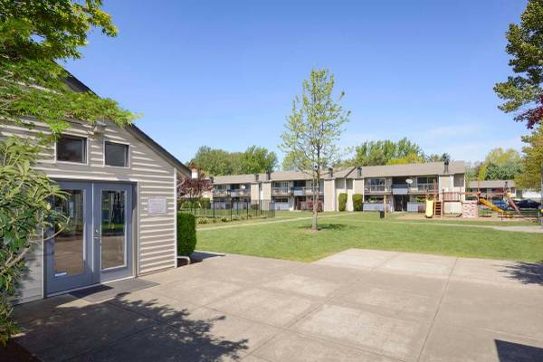 $1,627 / 2br - 989ft2 - Fitness Center, Stainless Steel Appliances, Washer/Dryer In-Unit (Kent)63808131149825122