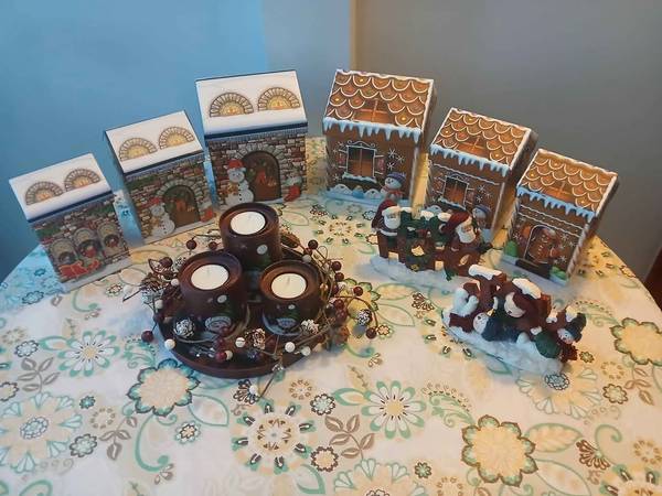 Christmas Decorations - 9pc set 1