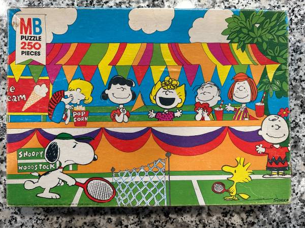 Peanuts Vintage 250 Piece Puzzle, 1978 1