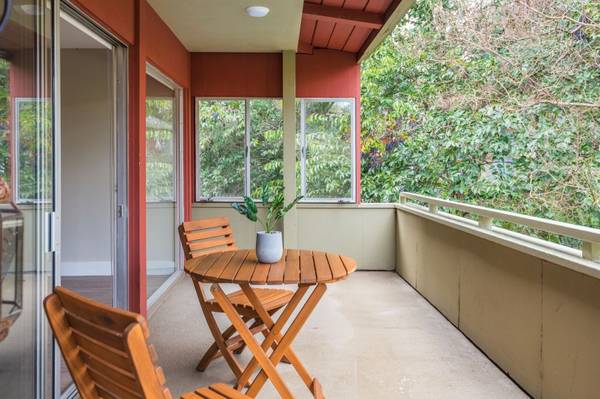 $4,095 / 2br - 1011ft2 - Move In Ready! Take advantage of 4 weeks free before its gone! (los gatos)63847021622659120