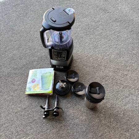 Nutri Ninja Auto-iQ Pro Compact Kitchen System Model #BL492 30 1