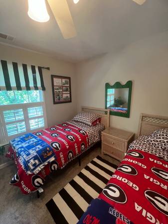 $700 / 2br - Gameday weekend- Alabama (Athens)63792041621123120