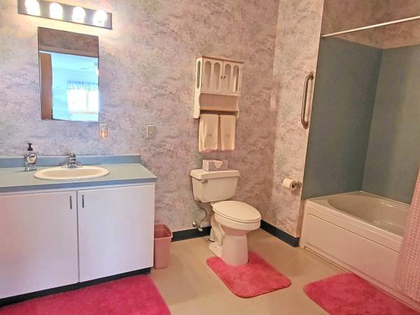 $1.309 / 1 dormitorio - 1853 pies² - Amplio y bien cuidado condominio (Brattleboro, VT)63314324140801121