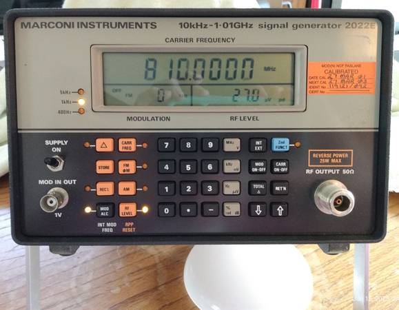 Marconi 2022E Signal Generator, 10KHz-1.01GHz with GPIB port. 1