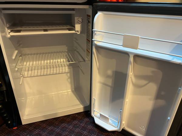 Bar Fridge $100- 1