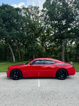 2006 Dodge Charger R/T Daytona Torred Edition - $8,500 (Hickory Hills)63616772779267121