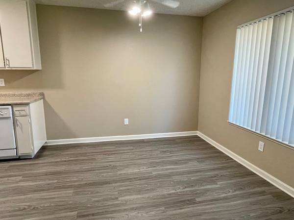 $1,749 / 2br - 864ft2 - SUPER CUTE 2x1.25 COMING AVAILABLE SOON! (Arden Arcade)64043665350657123