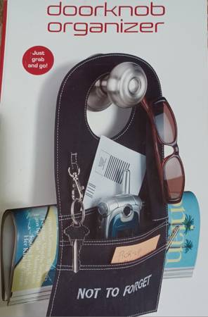 DOORKNOB ORGANIZER 1
