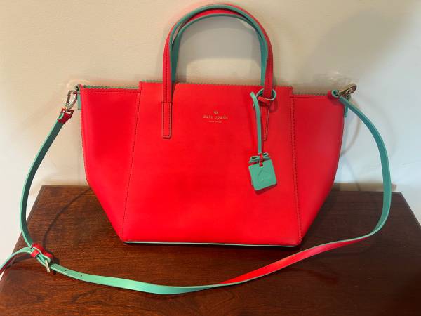 Kate Spade Pursue 1