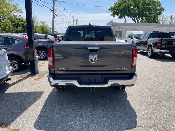 2019 Ram 1500 Big Horn, Historial de Servicio Excelente, Condición Fabulosa - $25,499 (Peabody)63623750857091124