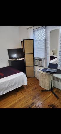 $950 / 2br - 100ft2 - Private bedsit (Jackson Heights)64033632352257122