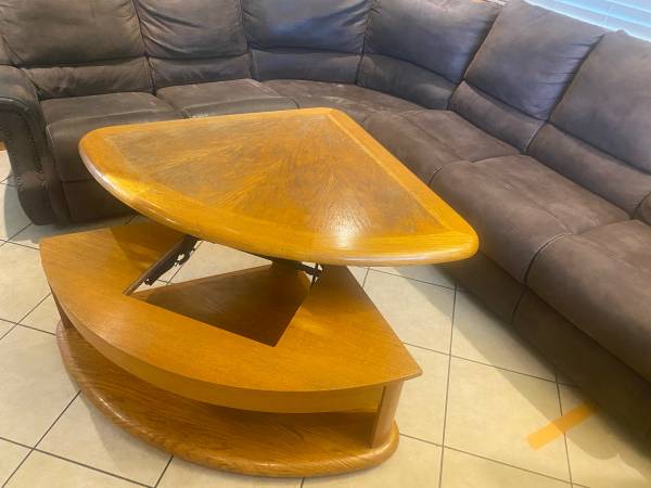 Fold/Unfold Coffee Table 1