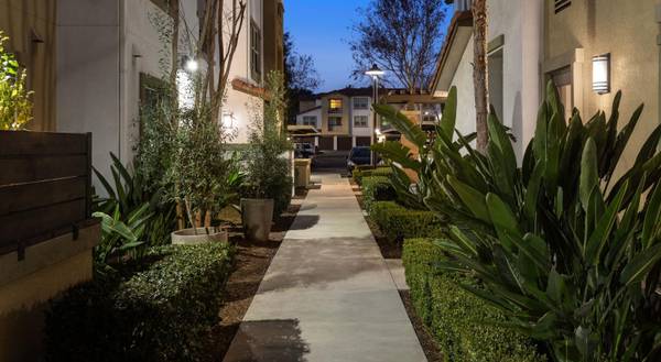$2,966 / 1br - 767ft2 - Patio/Balcony, Pool Spa, 1 bedroom (12257 Heritage Springs Dr, Santa Fe Springs, CA)63659917766275120