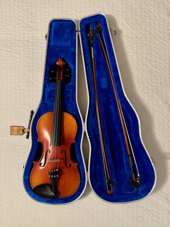 Masakichi Suzuki No. 220 4/4 Size Violin with Case & Bow