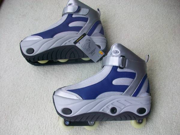 Retractable inline roller boots 1