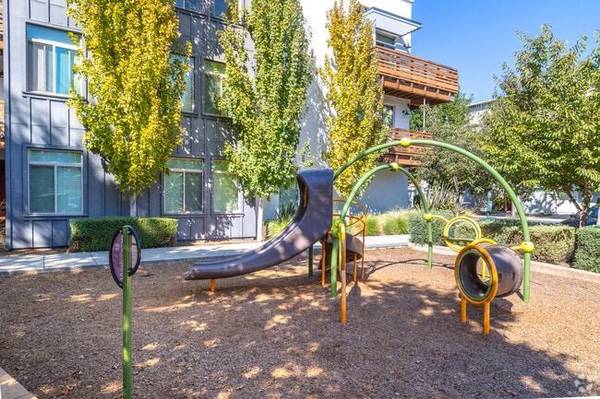 $2,402 / 2br - 1039ft2 - ¡Obtén 6 semanas gratis! Tu apartamento de 1 dormitorio acaba de mejorar (santa rosa)63657829530243122
