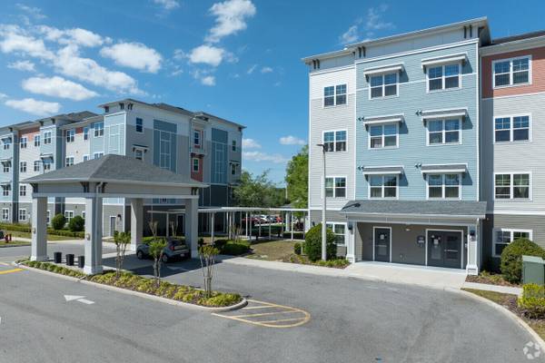 $1,036 / 1br - 754ft2 - It's Your Lucky Day!!!  One Bedroom Now Available!!!  Senior Community (Deland)63791497528577124