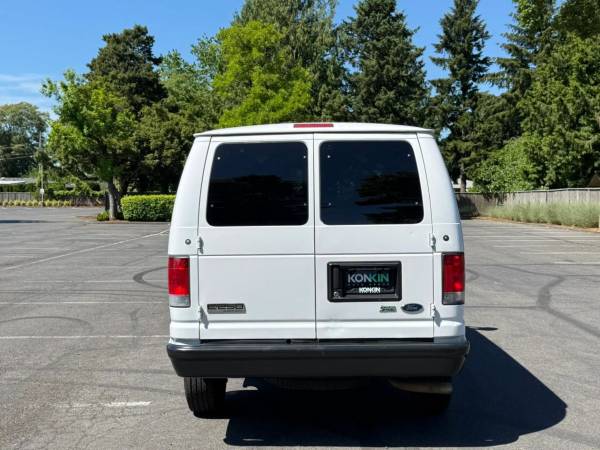 2014 Ford E250 - Photo 5
