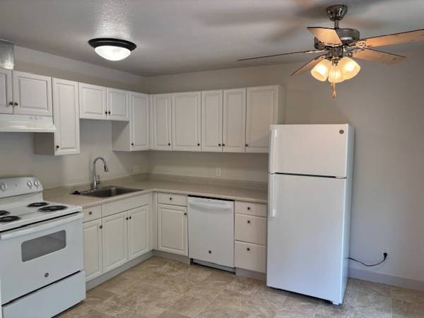 $1,575 / 2br - 1075ft2 - Close to Downtown and Pet-Friendly Living! (Portland)63820909590019123