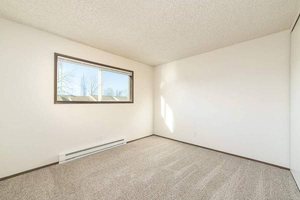 $1,450 / 1br - 722ft2 - Carports and Garages available, On-Site Management, Indoor Pool (3710 SE Concord Rd, Portland, OR)63999452233475123