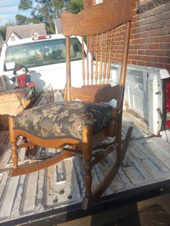 Old oak rocker 1