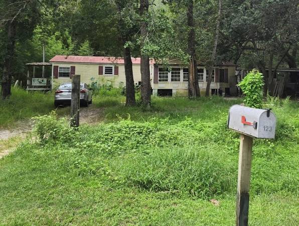 $114,900 / 3br - 123 Our Dream Road, Walterboro, SC 29488 home for sale! (Walterboro)64015945353859120