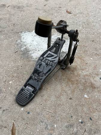 Tama drum pedal (kick pedal) 1