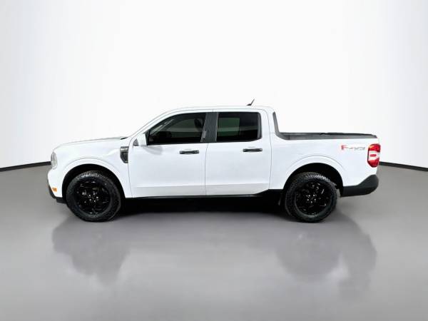 2023 Ford Maverick XLT - Photo 2