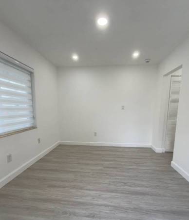 $1,100 / 1br - Efficiency apartamento (Miami)64049280032641121