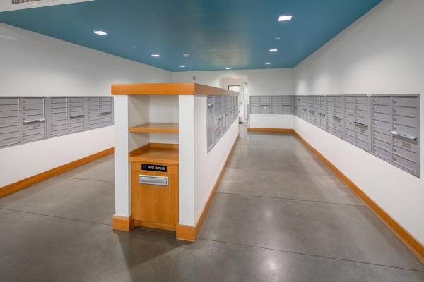 $1,845 / 1br - 605ft2 - Get 2 WEEKS FREE Select Homes! You'll LOVE This Downtown Location (SW Portland 4th Ave.)63831682185473121