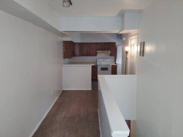 $1,100 / 2br - 800ft2 - 2 Bedroom with with washer and dryer (Baltimore)63694910136963121