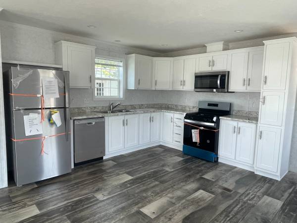 $119,900 / 2br - 1056ft2 - NEW home coming SOON! - Barton Court 135 (Bartonsville)63951426158466120