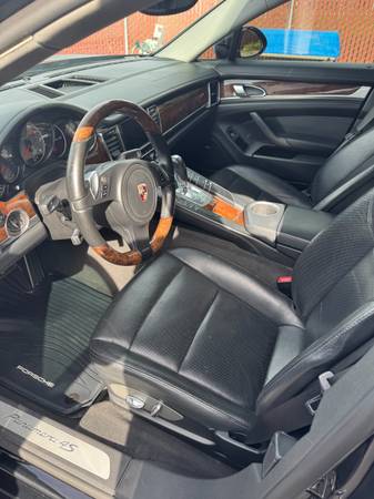 2011 Porsche Panamera 4S - $20,900 (gilroy)63487133675649122