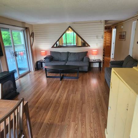 $2,500 / 2br - 900ft2 - 2 bed 2 bath condo Pet OK (Stowe VT)63784684783107120