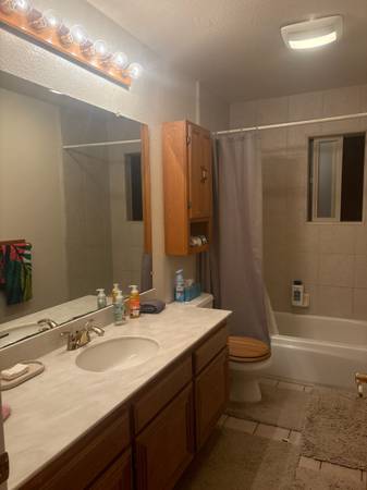 $1,095 / 3br - 130ft2 - Room for rent (Hwy 68)64009498832001123
