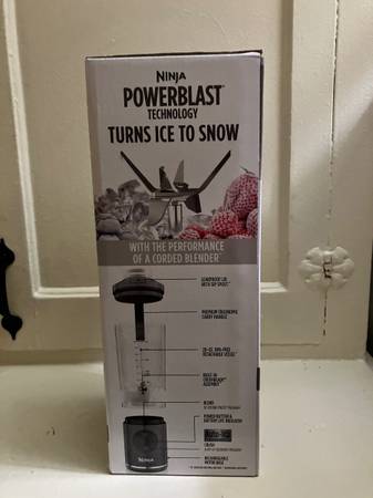 *COMPLETAMENTE NUEVO* Ninja Licuadora Portátil - $40 (Pittsburg / Antioch)63439928436225122