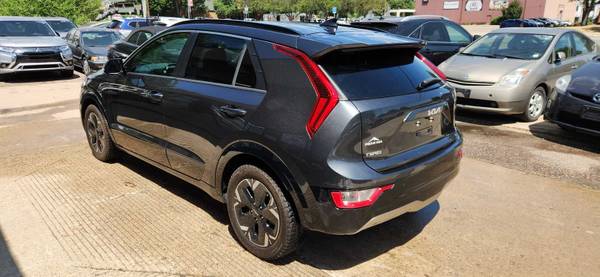 2023 Kia Niro EV Wind Plug in Eléctrico - Elegible para Rebajas CO EV - $24,888 (Boulder Hybrids)63612190241281122