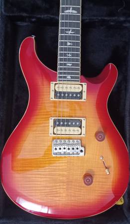 PRS (Paul Reed Smith)  
​Model: SE Custom 24 1