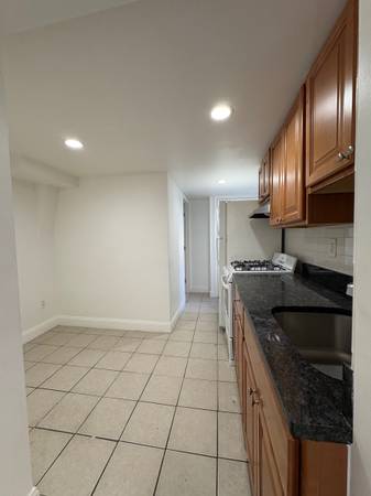 $1,550 / 9999ft2 - CHELSEA/BOSTON STUDIO FOR RENT! (Chelsea)63699236749697123