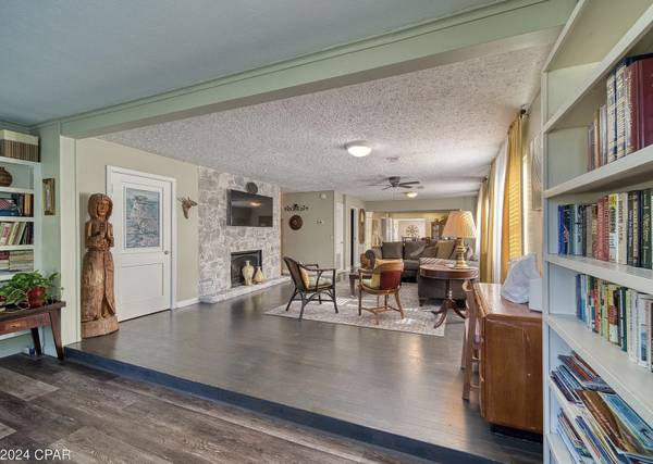 $2,800 / 3br - 3400ft2 - 4bd/3.5bath 3,400 sqft. Direct to owner (PANAMA CITY)63924679394051122