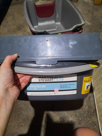Litter Box 1