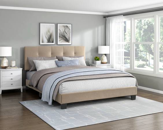 New Queen Bed with Mattress set  $385 Cama Completa 1