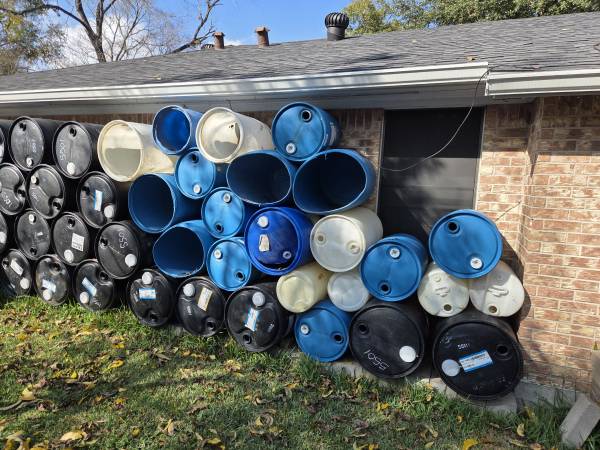 Plastic Barrels - Totes  - Metal Barrels 1