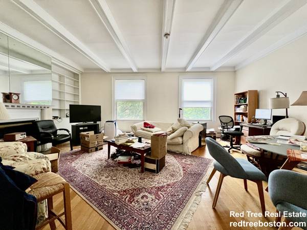 $5,750 / 3br - Massive 2  bed 2.5 bath on Beacon St w/ laundry in unit, parking!!63802072736899120