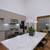 Luxury 2 bed/2 bath/2 parking/in unit w/d 6 thumbnail