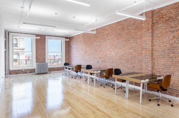 $8,825 / 1513ft2 - MUST SEE OPEN LAYOUT WITH BROADWAY VIEWS AND LOADS OF SUNLIGHT IN SOHO (SoHo)63788715350403124
