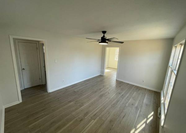 $2000.00 / 4br - Spacious 4 Bed/2 Bath Single Family Home in Greensboro - $2000/mo64027440890883123