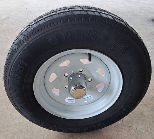 13 Gladiator Trailer Tire 175 80 R13 13x4.5 5 Lug White Spoke Wheel 1