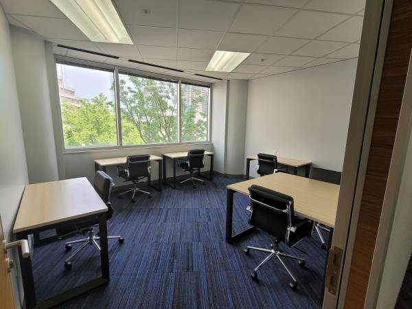 $10 per SF for Class A Building - Don't Miss out! 📞📞📞 1